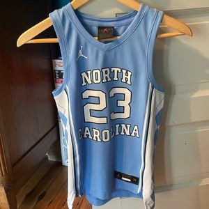 NWOT Michael Jordan Air Jordan Carolina UNC basketball Jersey kids size medium